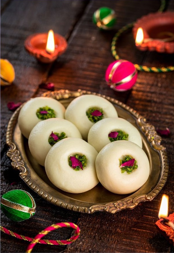 Mathura Peda recipe/ indian milk sweets recipe - TheCreativeBites